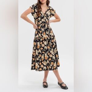 NWT: Nordstrom Rack Blu Pepper Floral Button Up Midi Dress